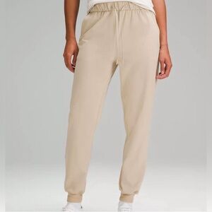 Lululemon Stretch High Rise Joggers Size 4 Color Trench